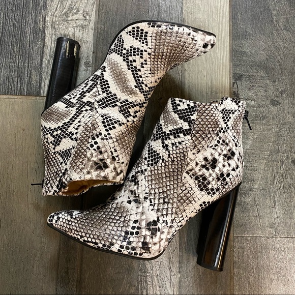 Snakeskin booties - Picture 2 of 3
